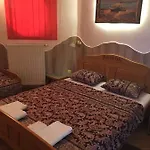 Apartament Pizzeria Actros *