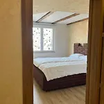 Apartament Pizzeria Actros