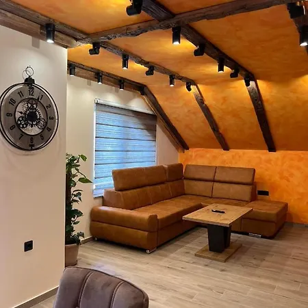 Pizzeria Actros Appartamento *